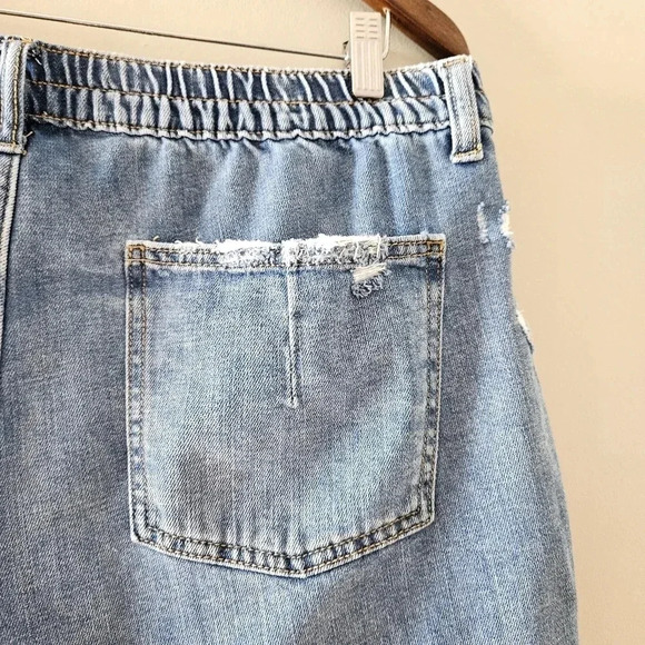 Aerie Daydream Denim Short Blue Distressed Wash Elastic Waist Stretchy Sz Large. - Picture 13 of 16